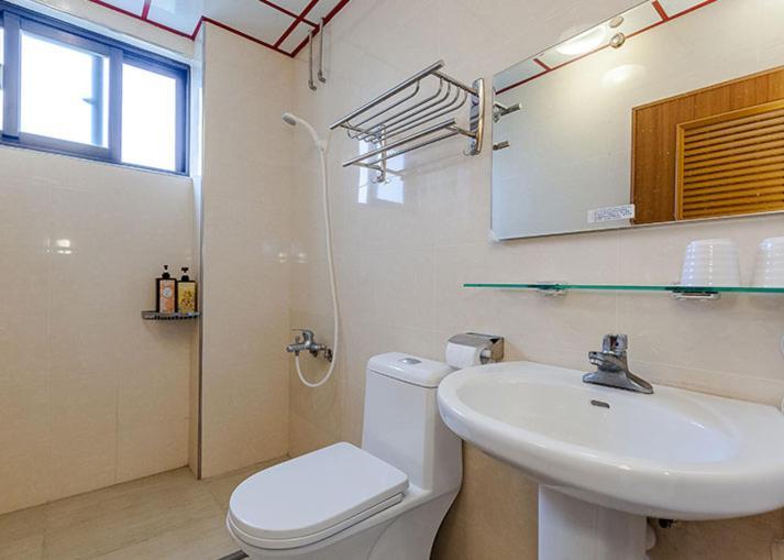 Moonlight Manor B&B Taitung ภายนอก รูปภาพ